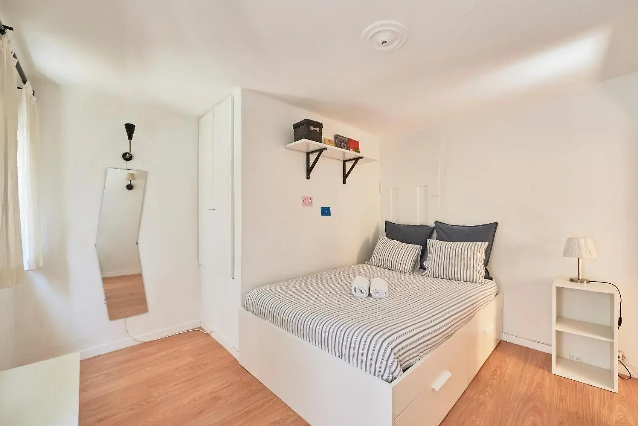 Meet Lisboa | Your Home In Lisbon | City Centre 0*,